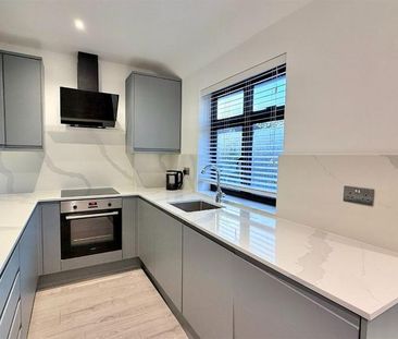 3 bedroom apartment to rent - Photo 6