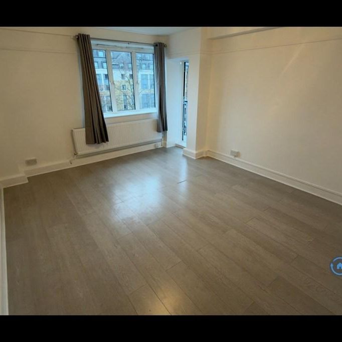 3 bedroom flat to rent - Photo 1