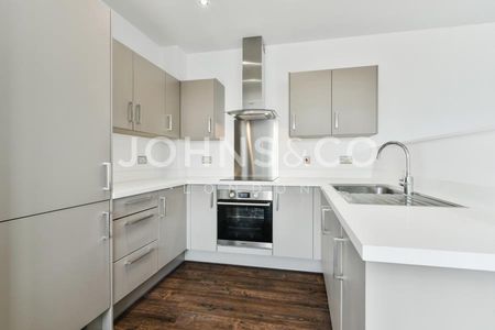 3 bedroom apartment to rent - Photo 5