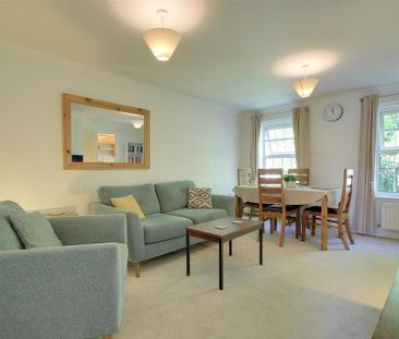 2 bedroom apartment to rent - Photo 2