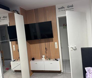 1 Zimmer Wohnung mit Bad und Küche - Photo 1