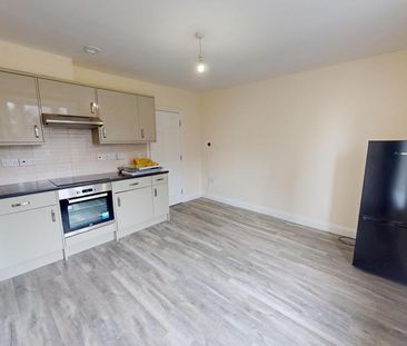 5 bedroom flat to rent - Photo 6