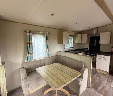 2 bedroom park home to rent - Photo 2