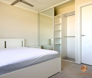 Victoria Park - Photo 3