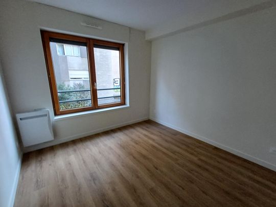 location Appartement F4 DE 87.92m² À PARIS - Photo 1