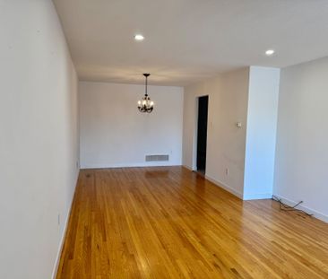 For Lease - 165 Aberdeen Avenue, Vaughan, Ontario - Photo 3