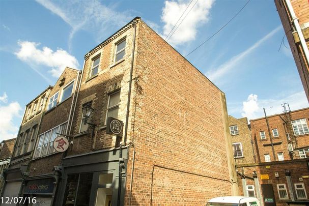 1 bedroom flat to rent - Photo 1