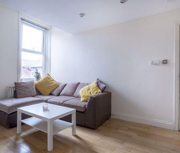 5 bedroom maisonette to rent - Photo 1