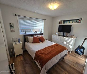 Sunny 1 Bedroom Suite in Saanichton - Photo 2