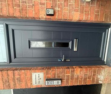 Bed Luxury Apartment - Birkin Avenue, NG7 - Photo 2