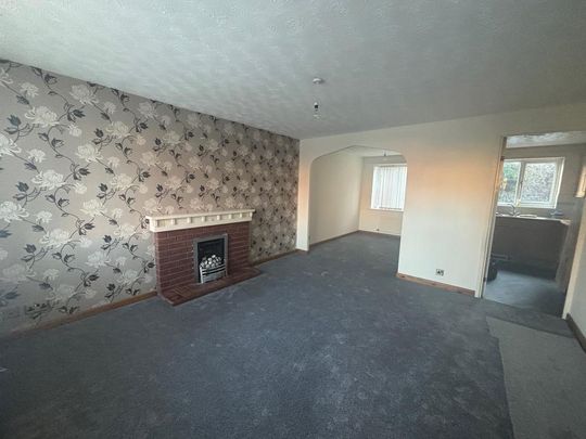 3 bedroom semi-detached house to rent - Photo 1