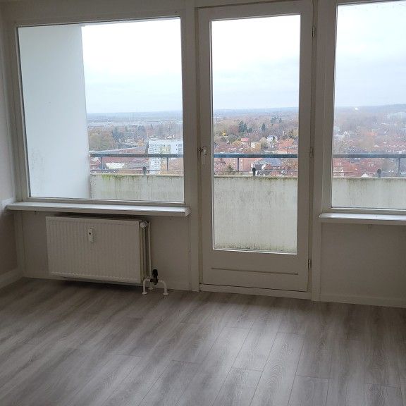 Wohnen im Zentrum der Stadt mit toller Aussicht - Photo 1