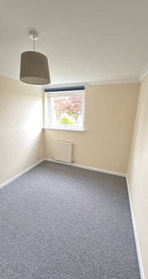 Mid Town House to Rent in Leek - Photo 1