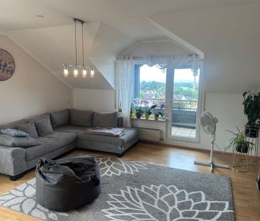 *** Gemütliche 2 ZKB Wohnung mit Balkon, Küche und Garage ***bereit... - Photo 1