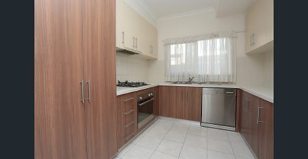 Perfectly situated in Strathmore - Photo 2