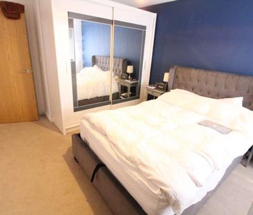 Beautifully Presented Furnished Apartment - Bedroom - Central Luton... - Photo 6