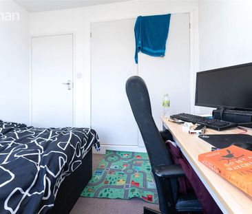 5 bedroom semi-detached house to rent - Photo 3