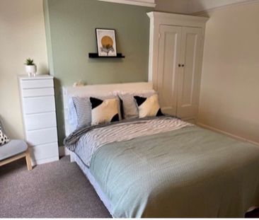 🔥Luxury Rooms-Best Location-Bills Inlcuded - Photo 1
