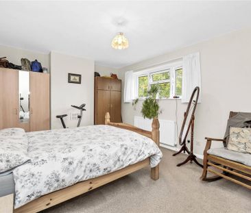 3 bedroom semi-detached house to rent - Photo 6