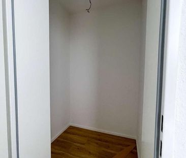 Charmante 1,5 Zimmer-Dachgeschosswohnung mit Balkon - Photo 1
