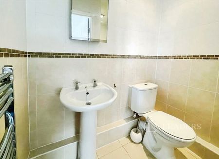 1 bedroom apartment to rent St. Marys Crescent, Leamington Spa, Warwickshire, CV31 - Photo 5