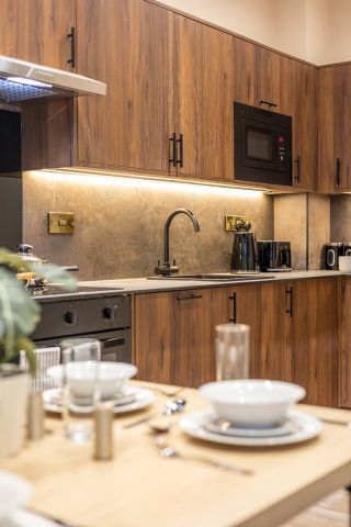 1 Bed Flat, East Parade, LS1 - Photo 2