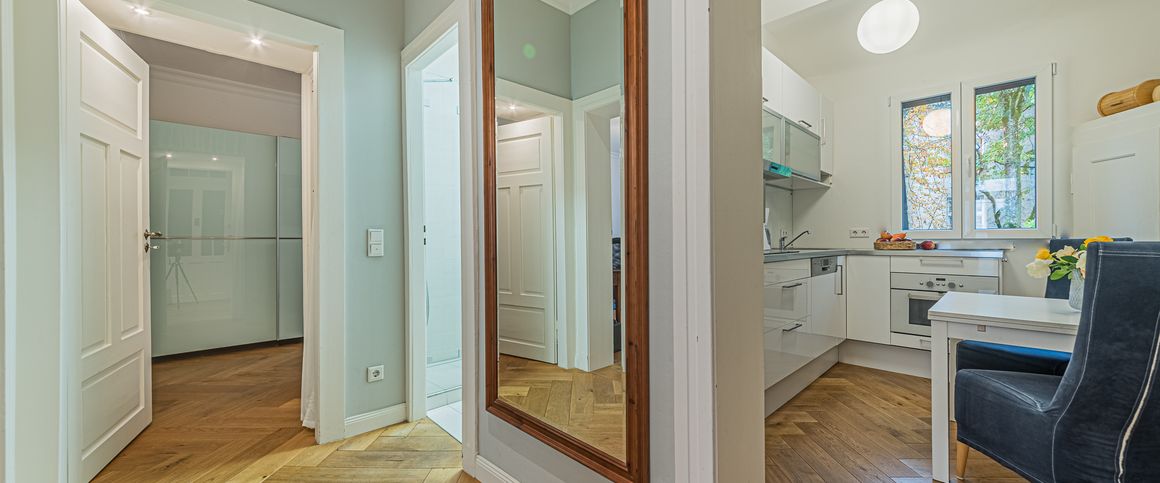 City-Residence: Bockenheim: Ruhige und schöne 3-Zimmer Altbauwohnung mit Balkon - Photo 1