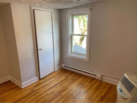 For Lease - 64 COBOURG Street Unit# 2, Lower Town - Sandy Hill, Ontario - Photo 3