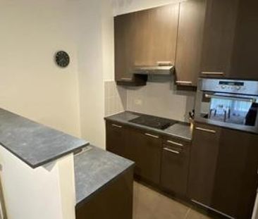 Proche de la Maison Communale, beau rez-de-chaussée meublé de 2 cha... - Foto 6