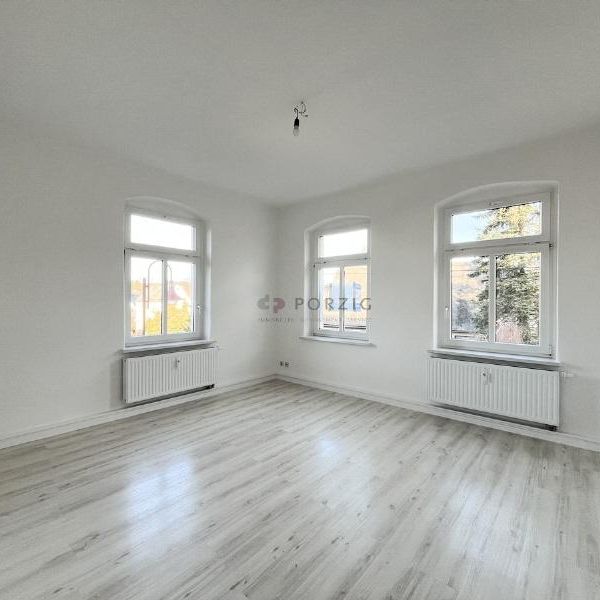 Ihr neues Zuhause: Charmante 2-Raum-Wohnung mit Einbauküchen-Option - Photo 1