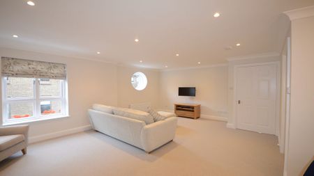 1 bedroom house to rent - Photo 2