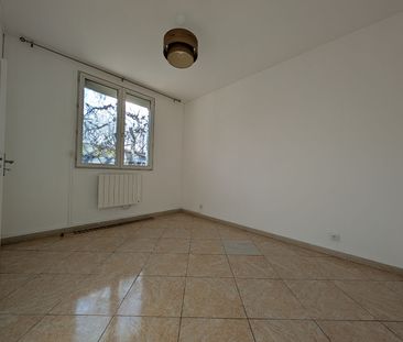 Location Appartement 4 pièces 65m² - Photo 6