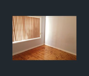 Neat and tidy 3 bedroom house - Photo 5