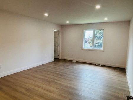 For Lease - 116 Fairview Avenue Unit# 2, St. Thomas, Ontario - Photo 5