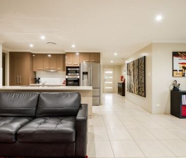 20 Pugh Street, Middle Ridge QLD 4350 - House For Rent - $700 | Domain - Photo 3