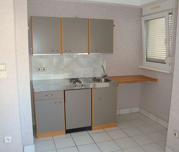 APPARTEMENT - 38 m2 - 2 pièces b rue Général Mangin à SARREGUEMINES 57200 - Photo 2