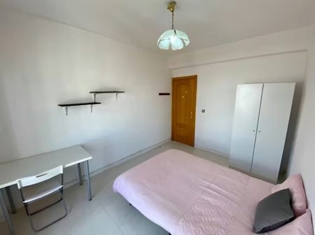 Calle Jerónima Llorente, Madrid, Community of Madrid 28039 - Photo 3