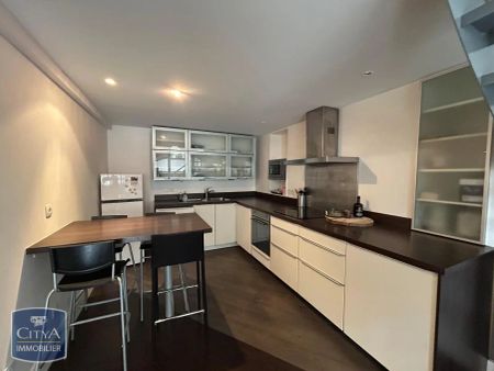 Appartement à louer 4 pièces 74.11m² - Photo 2