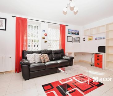 Flat to rent - Leroy Street, London, SE1 - Photo 2