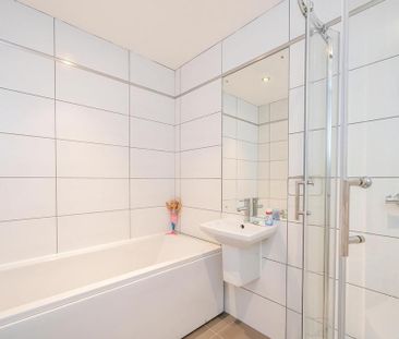 3 bedroom apartment to rent - Photo 5