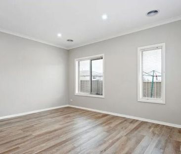 Charming Family Home in Cobblebank - Photo 1