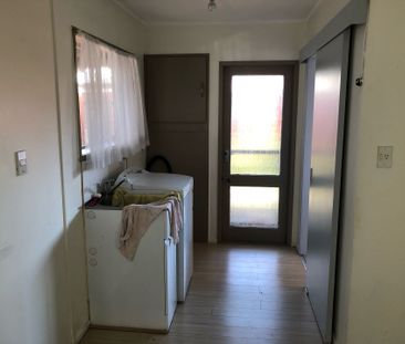 3 Bedroom House in Handy Location - Photo 1
