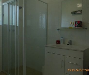 Updated home unit in popular lifestyle locale - Photo 3