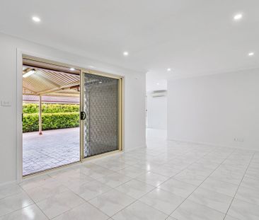 72 Greenway Drive, West Hoxton - Photo 5