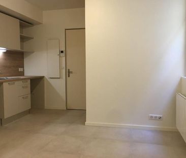 Location Appartement 1 pièce 19m² BORDEAUX 33000 - Photo 1
