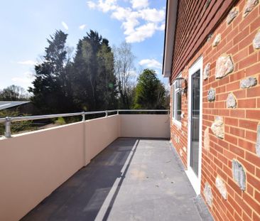 2 bedroom apartment to rent - Photo 2