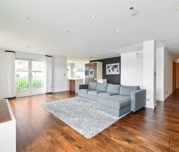 Poseidon Court, E14 3UG, London - Photo 1