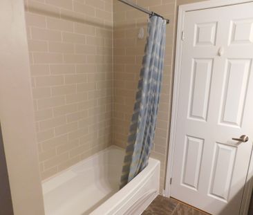 For Lease - 575 Speyer Circle, Milton, Ontario - Photo 6