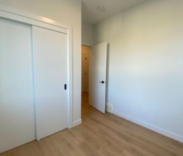 3-Bedroom Townhouse for Rent in Killarney - Photo 4