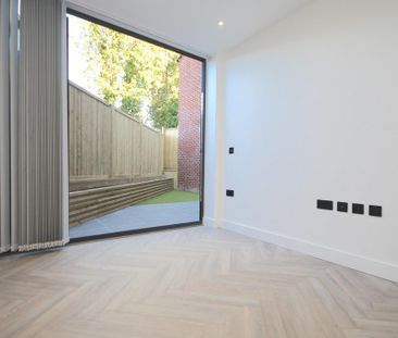 3 bedroom apartment to rent - Photo 2